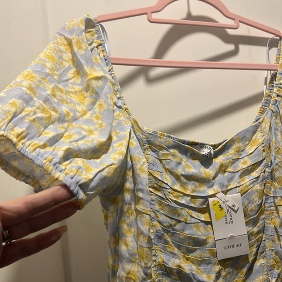 NWT Sophie Rue, size L. Cropped top. Elastic back - Picture 4 of 5